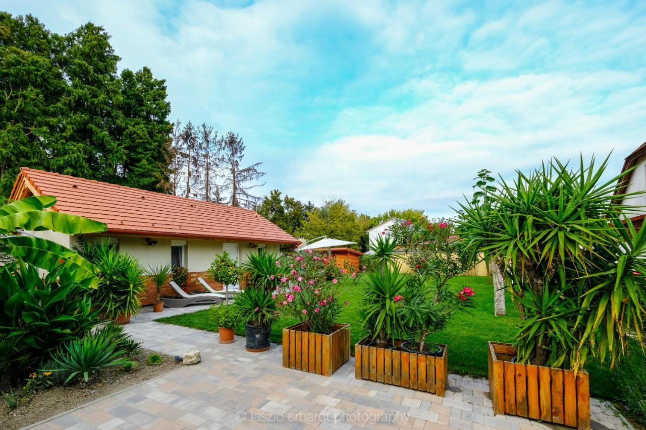 Ciprus Porta Apartmanok Balatonkenese Exterior photo